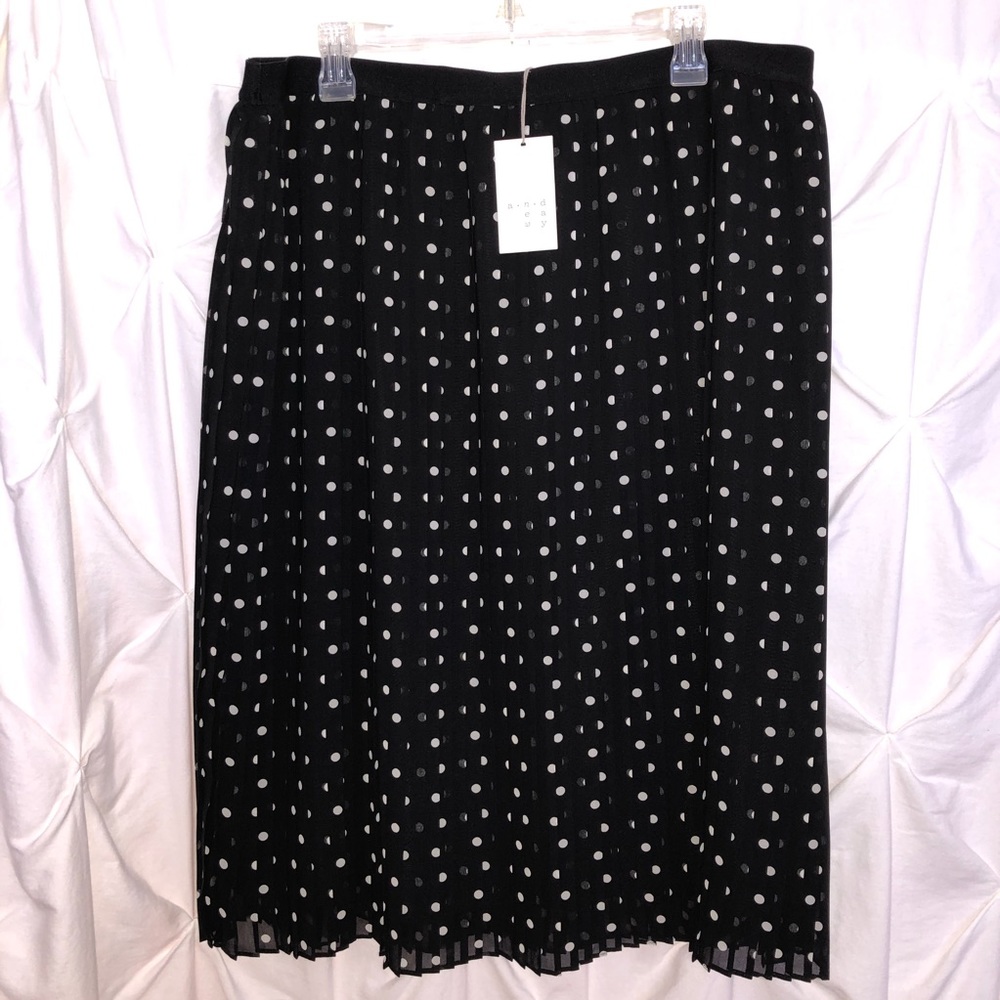 A New Day Dot Print pleated skirt